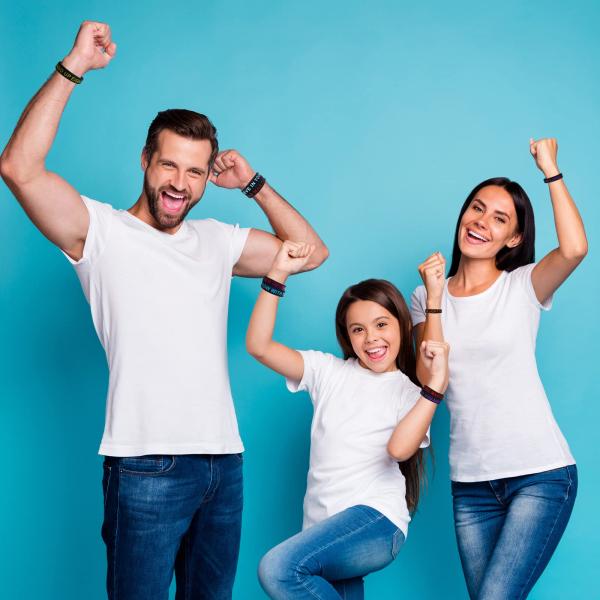 Packing 100 Pieces/OPP Bag Silicone Braclets in Various Shapes