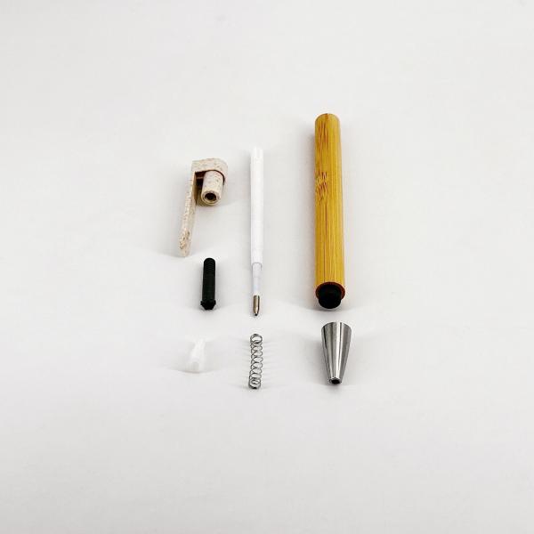 Un stylo à bille en bois de bambou de 1 mm écologiquement rétractable