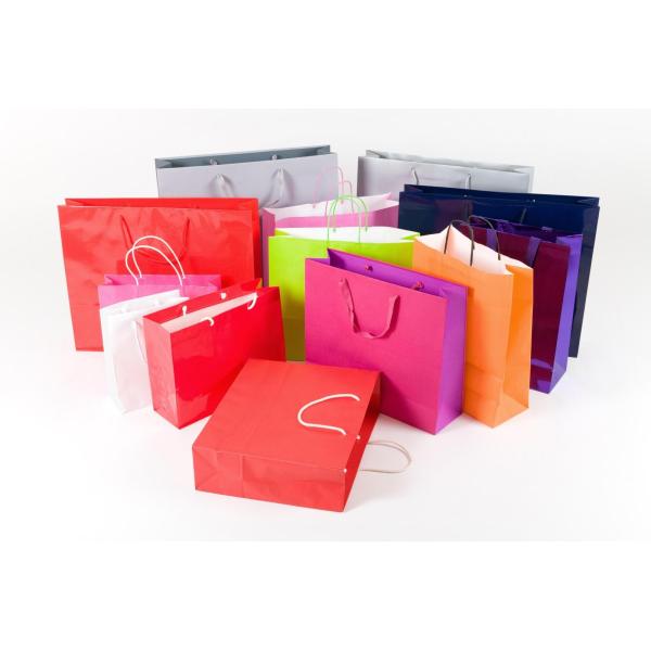 Colores reciclables tejidos PP impresos logotipo de Pantone del negro de la bolsa de papel que hacen compras