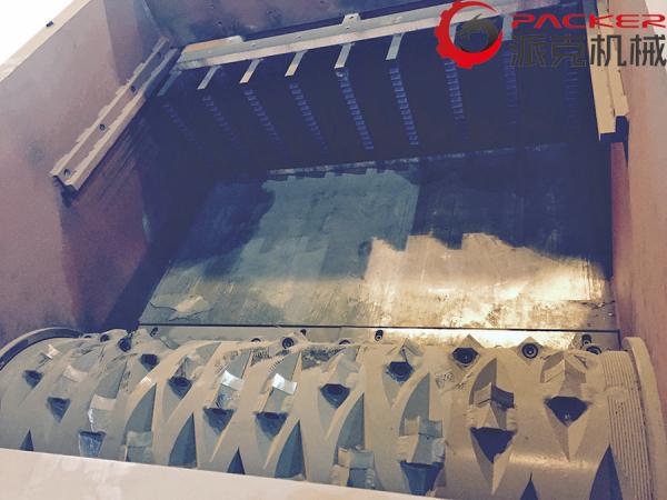 Slow Speed Plastic Film Shredder With 650*1050mm Feeding Mouth High Torque