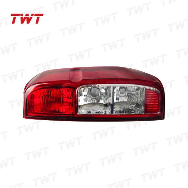Twt 26550-EB71A 26555-EB71A Luces traseras de coche Luces traseras Luz trasera 26550EB71A 26555EB71A para Nissan Navara 2007-2011