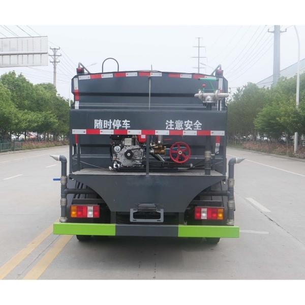 2100L Diesel Powered Road Maintenance Truck Roadside Assistance Service