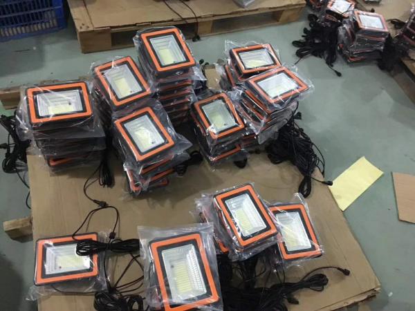 SMD2835 IP65 Ra>80 90Lum LED Solar Flood Light High Bright Varies Power 65W - 400W