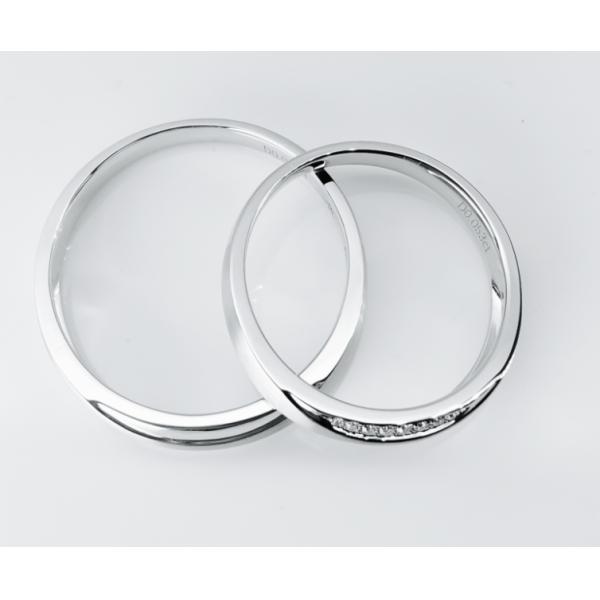 Perfect Diamond Unique Women15 Men21 18k Gold Wedding Band