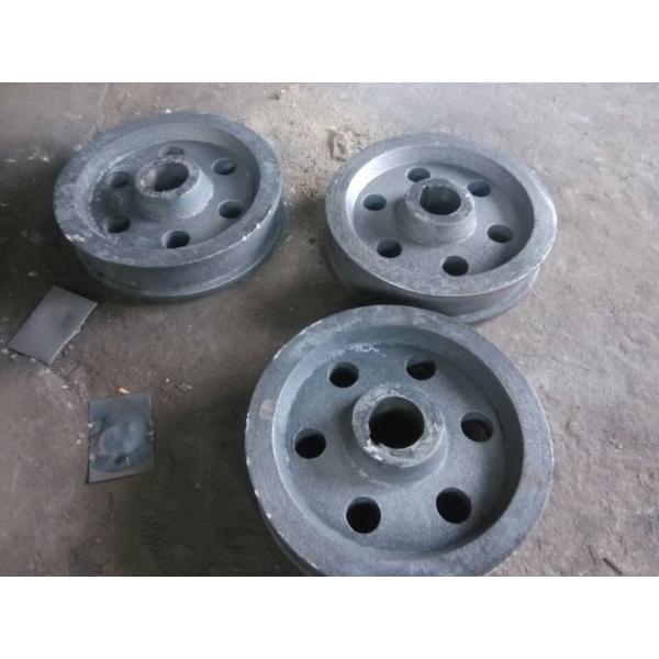 Finished Travelling Wheels Alloy Steel Castings Mill Liners With HRc40 Hardness