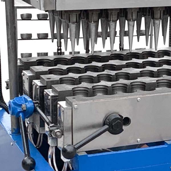 Machine à cône de crème glacée commerciale à haute productivité 30pcs/min 3.6KW 80 KG