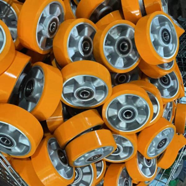 Колеса полиуретана 6 дюймов плоские одиночные для сверхмощных промышленных рицинусов