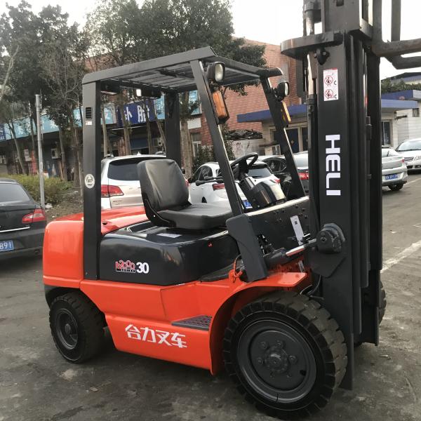 3 Ton Used Diesel Forklifts with 3stages by HELI Perfect for Transporting Heavy Pallets and Machinery
