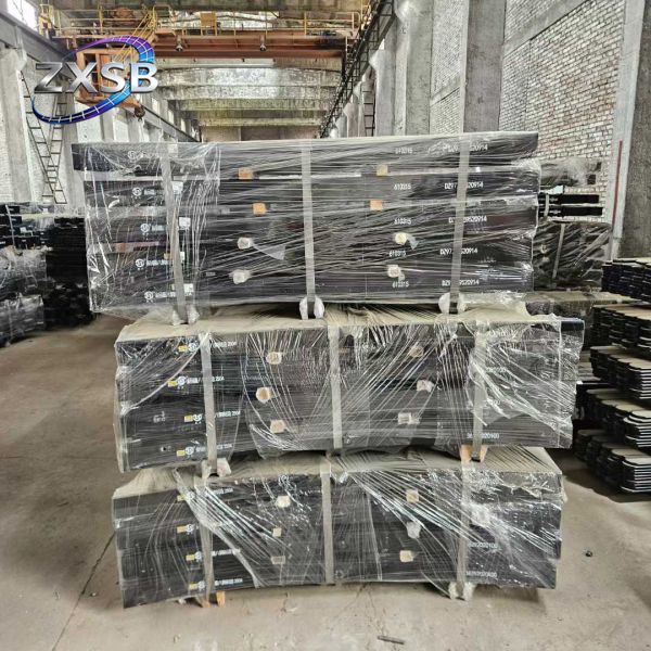 Shacman Delong F3000 Truck Heavy Duty Front Leaf Spring Assembly DZ9100529004