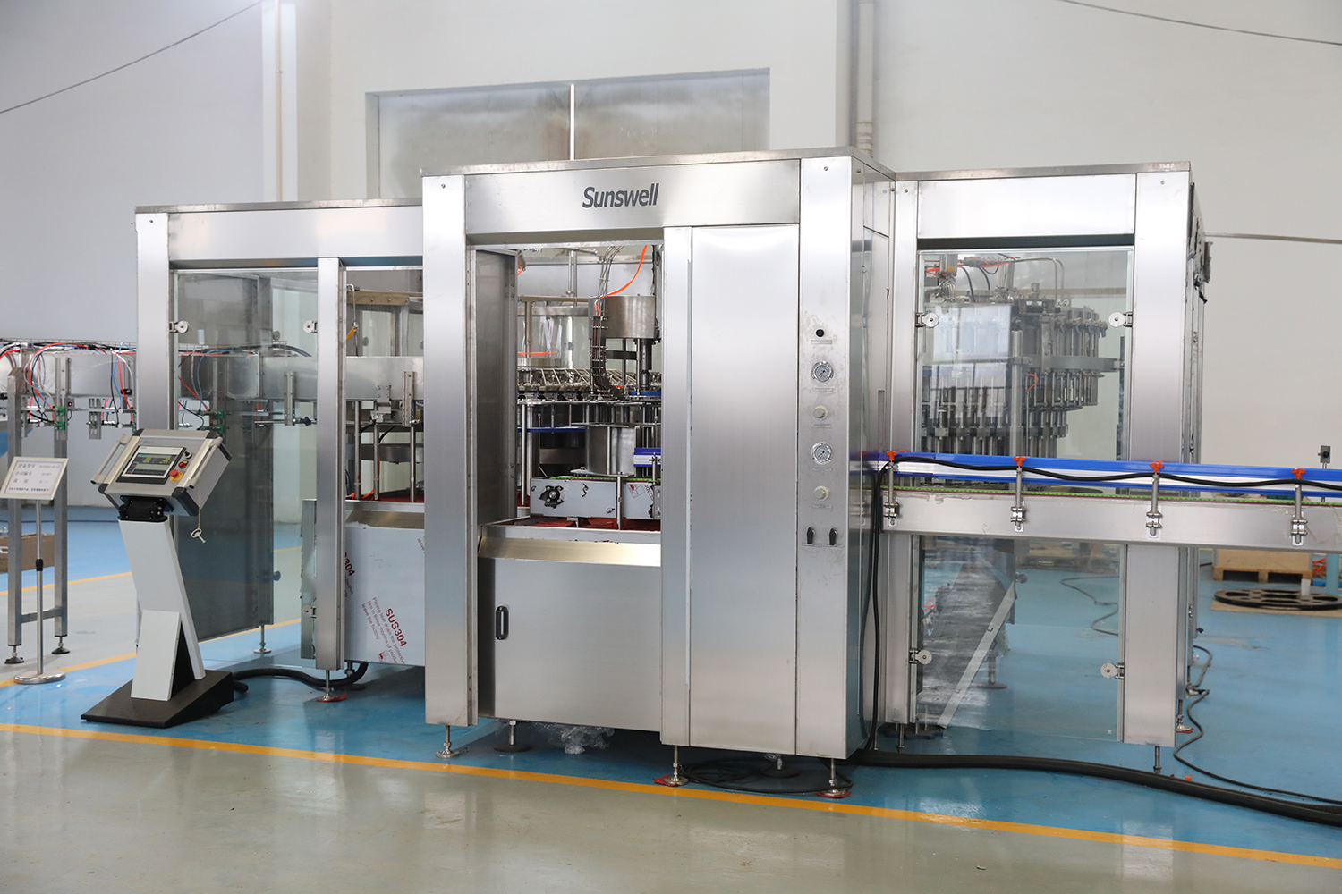 Сверкная газ 3000BPH Carbonated мягкая машина завалки напитка