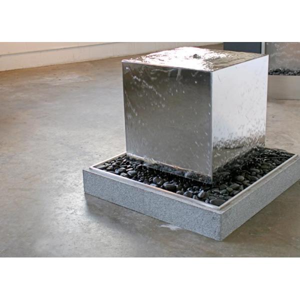 Фонтан куба нержавеющей стали общественной декоративной воды черный каскадируя