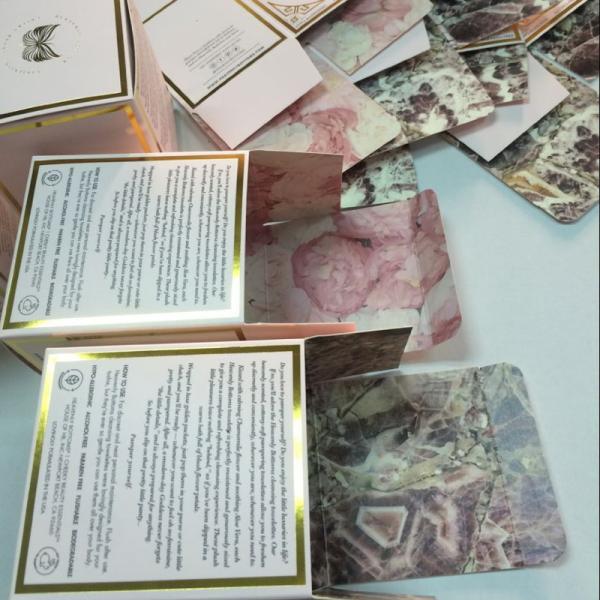 Custom Luxury Cosmetic Packaging Boxes For Essential Oil Perfume Skincare Products