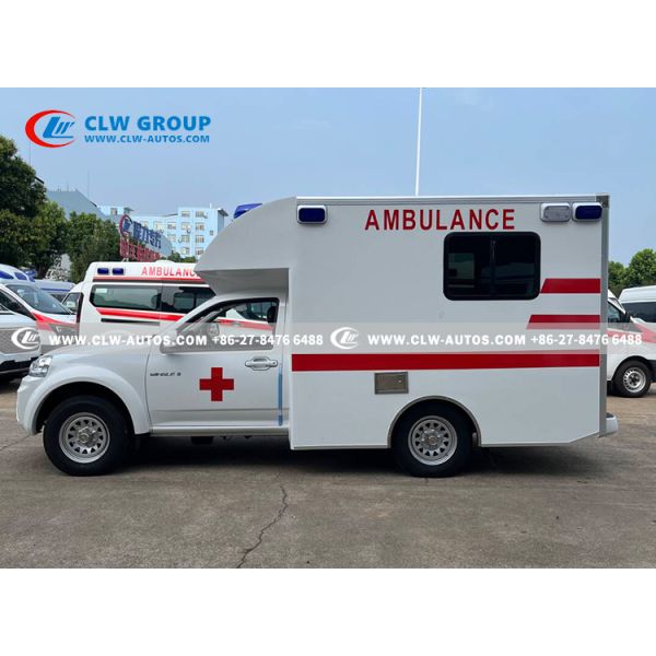 Foton 4x4 All-Terrain Ward-Type Ambulance with Mitsubishi 210HP Engine & Customizable Medical Suite