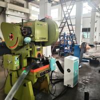 Certificat ISO OEM personnalisé pour le métal galvanisé de l'acier de perforation de la machine de presse pour les trous perforés