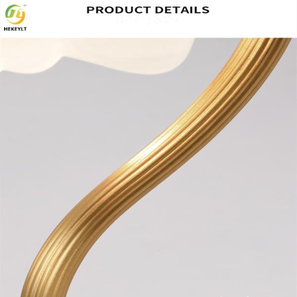 Украшение стеклянного медного деликатеса настольной лампы ухода за больным отростчатое