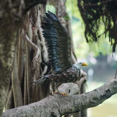 Metal pequeno Eagle Garden Ornament Statue Lightweight e vívido