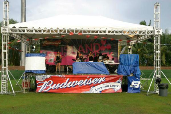 Silver Alloy Aluminum Stage Truss / Metal Roof Trusses For Lighting