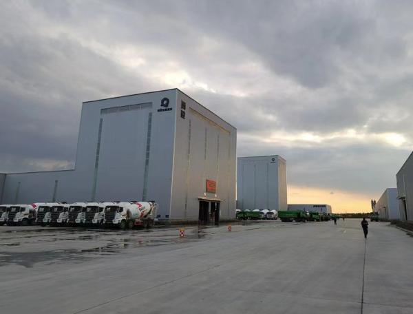 Prefabricated Steel Frame Factory With Welded H Section Steel Beam