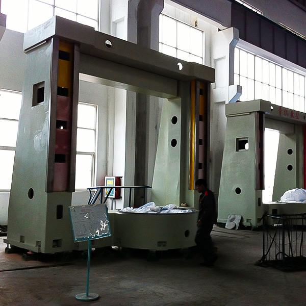 CK5225 Tour CNC vertical Φ2500mm Diamètre de tournage 20T Capacité Siemens 828D Contrôle à deux outils