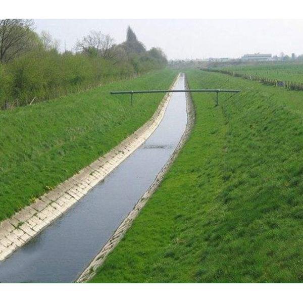 Кокосовый мат из нетканого материала и армированного георешеткой кокосового волокна для создания растительности