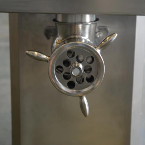 22KW Commercial Meat Mincer For Fresh And Frozen Meat Processing SJR-D200