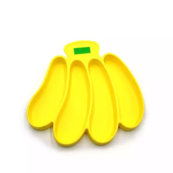 Modern Banana Shaped Silicone Baby Tray Suction Self Feeding BPA Free Customized