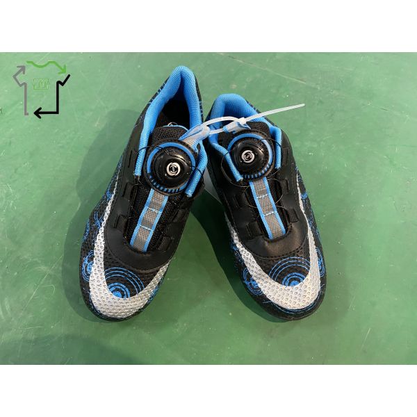 Kids Second Hand Football Shoes Wholesale Grade Chinese Branded Old Soccer Shoes