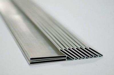 22 * o tubo de alumínio do radiador de 2.0mm dá forma horizontalmente ao brilho alto da extrusão quente