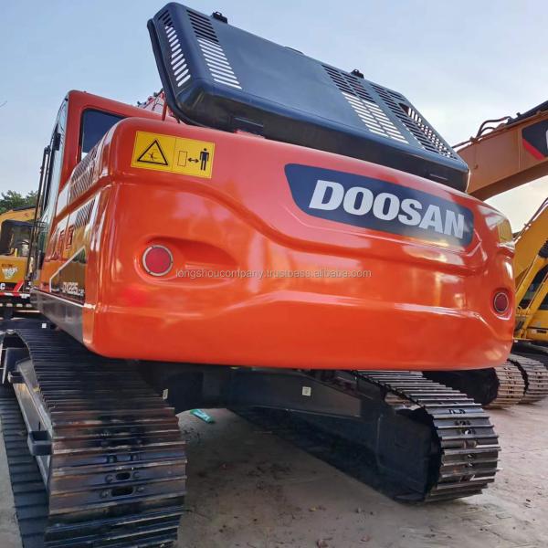 DOOSAN DX225LC DX225 225 LCA Excavator in Shanghai Original Used Made in Korea Original