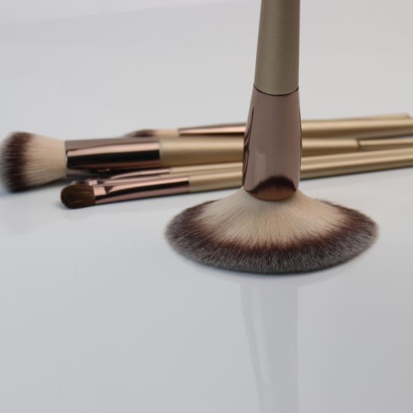 Champagne Gold Makeup Brush Set For Exquisite Makeup Creation