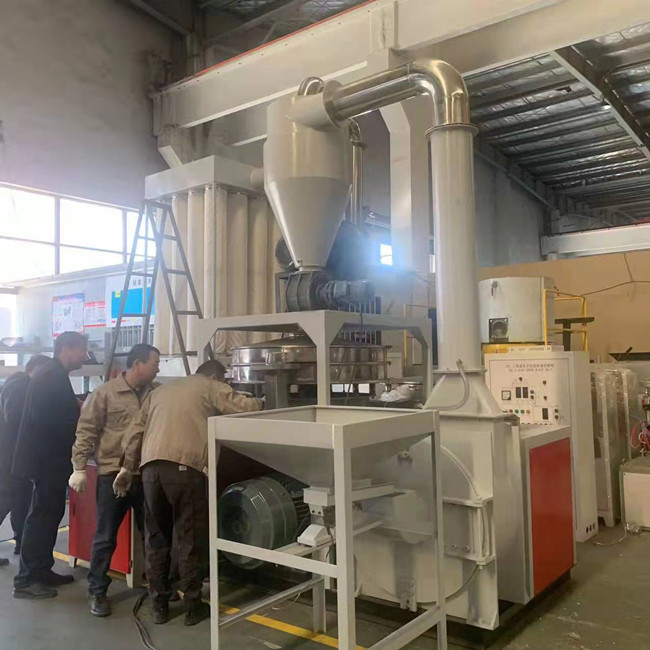 Большая емкость водяного охлаждения машины Pulverizer PVC 120 сеток филируя