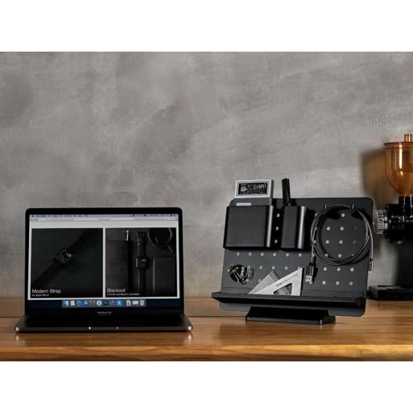 Montador de controle de parede Pegboard de aço organizador de jogos com ganchos em preto branco e vermelho