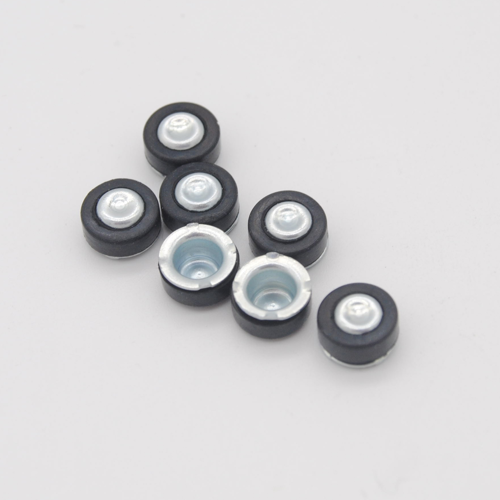 сталь заряжателей Whipper сливк 8g серебряная N2O