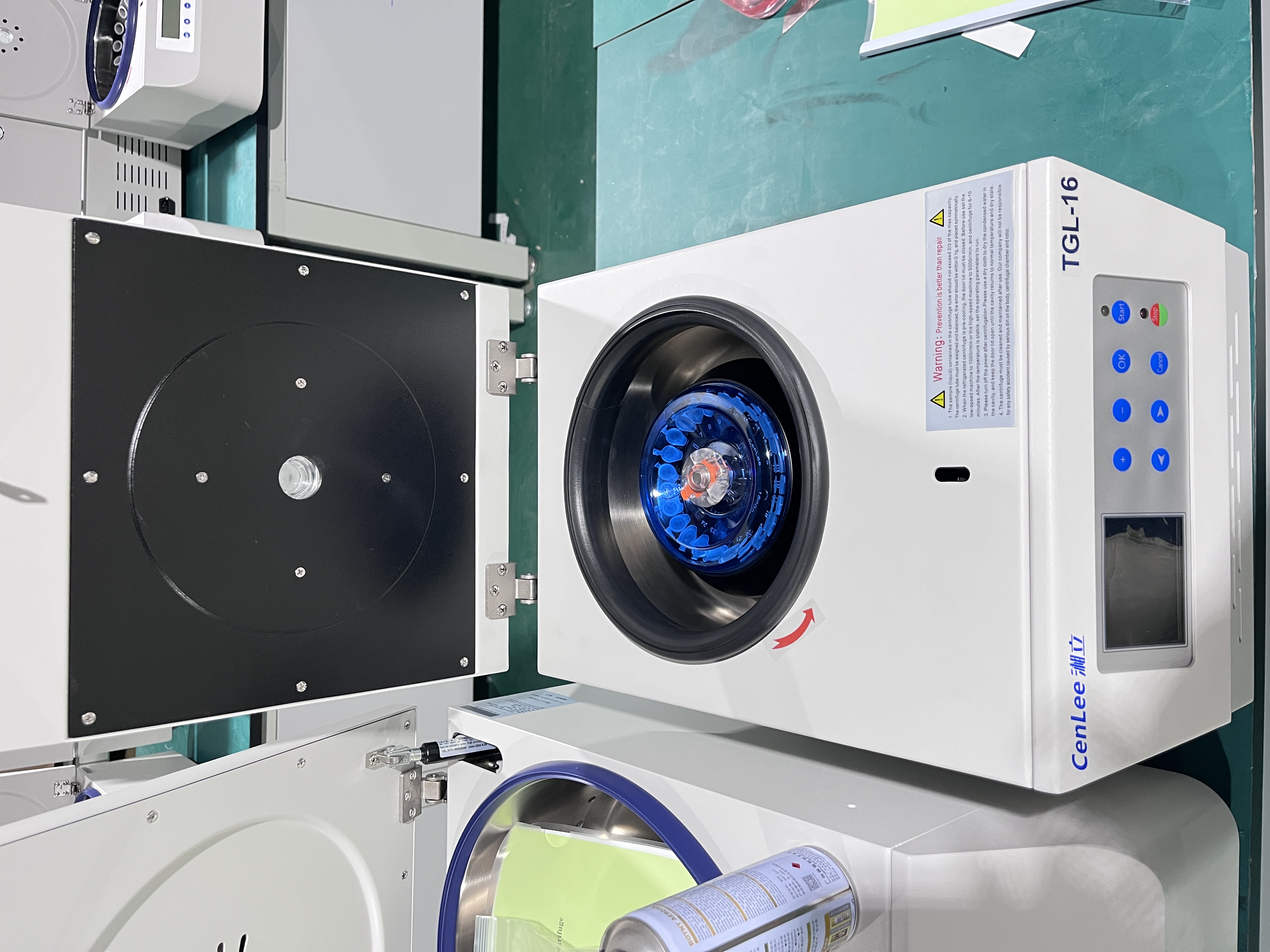 Factory Price Tabletop Micro Centrifuge 16000rpm Angle Rotor 24x1.5/18x5ml Lab Micro High Speed Refrigerated Centrifuge TGL-16