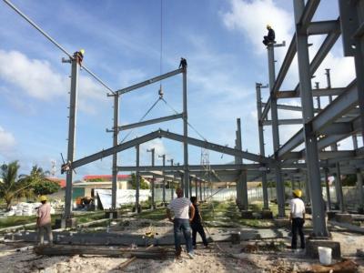 Construções de aço industriais de pintura do pavilhão Q235B dos esportes com Grey Surface