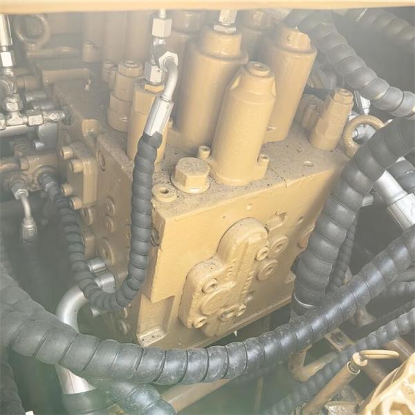 Excavatrice active Sany SY215 dans la machine à soupape hydraulique originale Poids 21000 KG