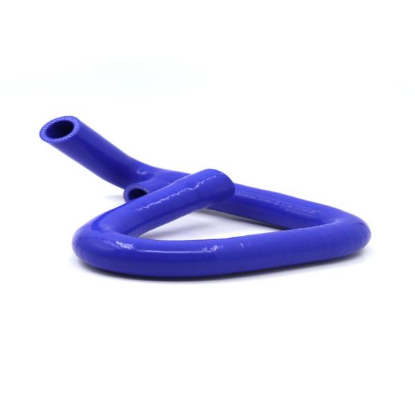 Smooth Automotive Silicone Hoses No Contamination Artificial Winding Rubber