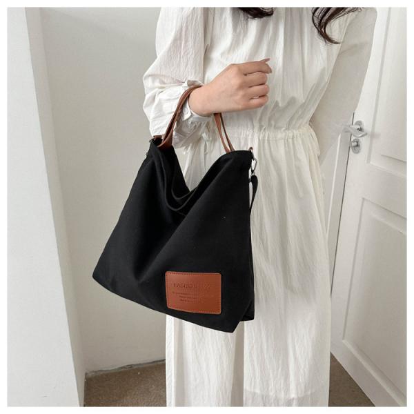 2024 Spring Trend Simple Shoulder Bag Large Capacity Tote Bag Other Pattern Type