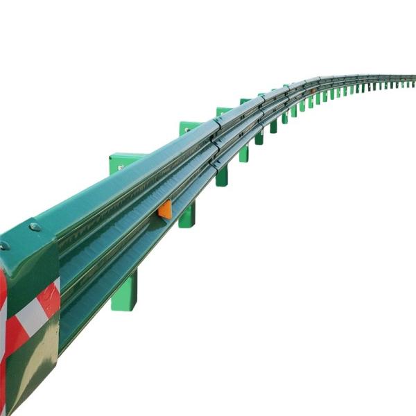 Hot Galvanized Cold Rolled W-Beam Thrie-Beam 3-Beam Highway Guardrail for Outdoor