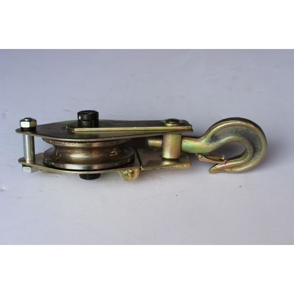 10kN Three-Wheel Steel Hoisting Tackle with Galvanized Frame for Tower Erection and Lifting Pulley Applications