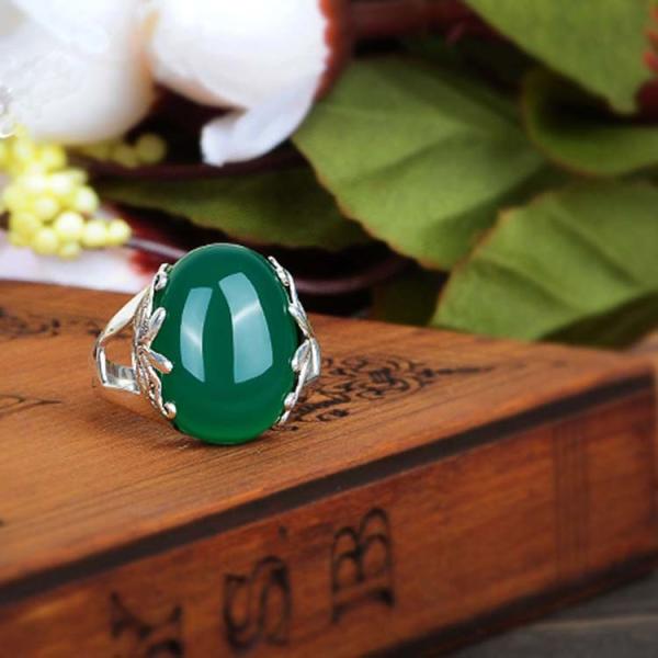 Sterling 925  Silver Oval Green Agate  Ring Thai Vintage Jewelry Size (R111703)