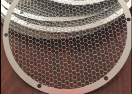 Thin Profile Fine Mesh Etched Filter Disc for Pharmaceutical Filtration