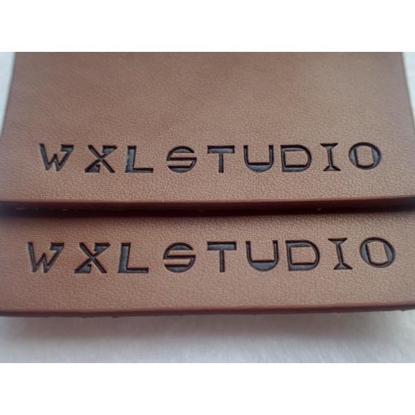 Персонализированная заплата одежды логотипа кожаная выбила черный ярлык кожи логотипа