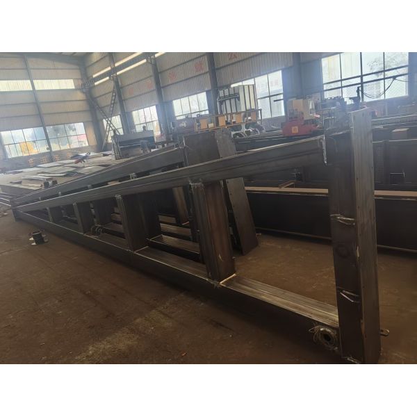 Electric Self-Propelled Mobile Rubber-Tyred Gantry Crane with 16T Capacity, 8M Span, and Remote Control