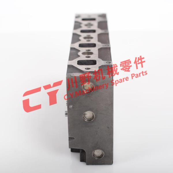 6208 - 11 - 1100 6208111100 Engine Cylinder Head S4D95 PC130 - 7 Turbo
