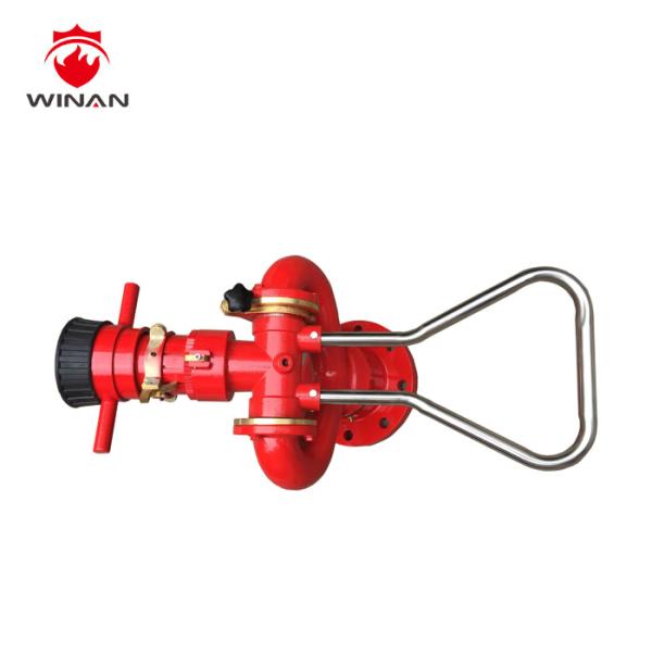 Пожаротушение водяной пушки огня контролирует монитор установленный гидрантом