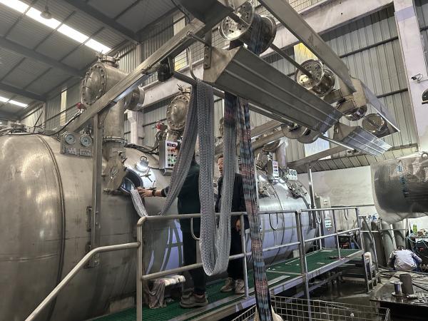 Energy Saving Aerodynamic Fibre Dyeing Machine Hthp Yarn Dyeing Machine
