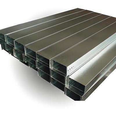 Medium Duty Load Capacity Slotted Cable Tray With Galvanized Surface Finish And Length 3m