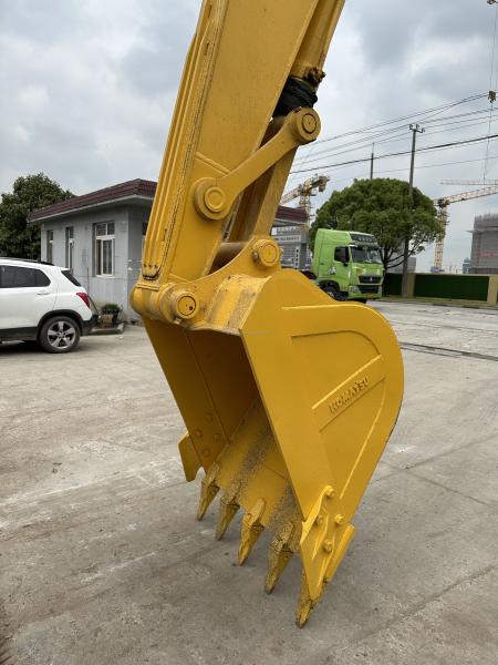Used Komatsu Pc 220 8 Second Hand Robust Excavator KOMATSU PC220 8
