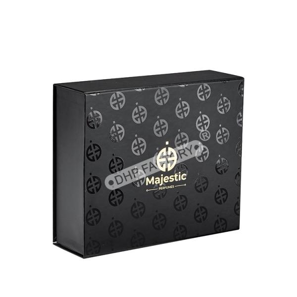 Luxury Magnetic Closure Rigid Boxes With Spot Uv Finish Logo Fashionable